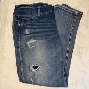 Distressed jeggings